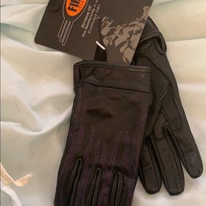 Women’s motorcycle leather gloves